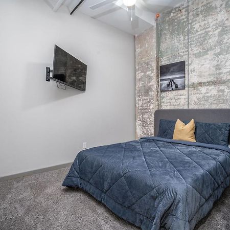 The Davis Lofts At Main Street - Unit 2B Daire Rocky Mount Dış mekan fotoğraf
