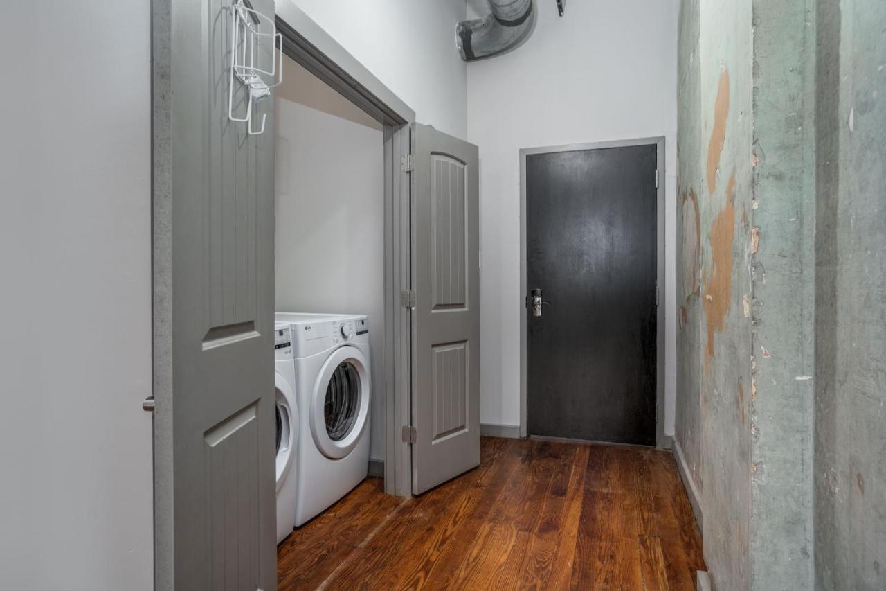 The Davis Lofts At Main Street - Unit 2B Daire Rocky Mount Dış mekan fotoğraf